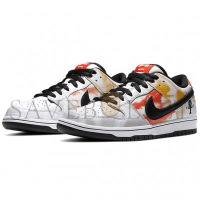 NIKE SB DUNK LOW“RAYGUN” BQ6832-101 